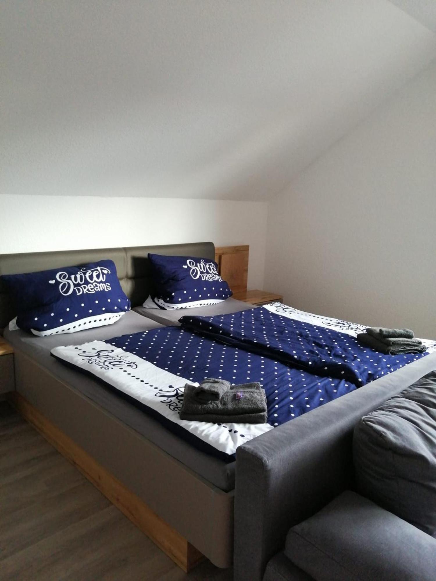 Appartement Dorfidyll Im Gruenen à Mittelherwigsdorf Extérieur photo